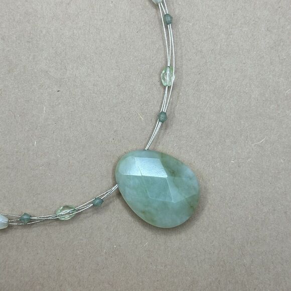 Green Aventurine Pendant and Glass Bead handmade Necklace - Picture 3 of 6